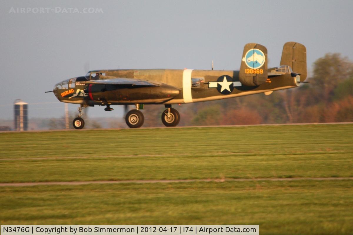 N3476G, 1944 North American B-25J Mitchell C/N 108-33257, Departing Urbana for the Dayton B-25 Gathering and Doolittle Reunion.