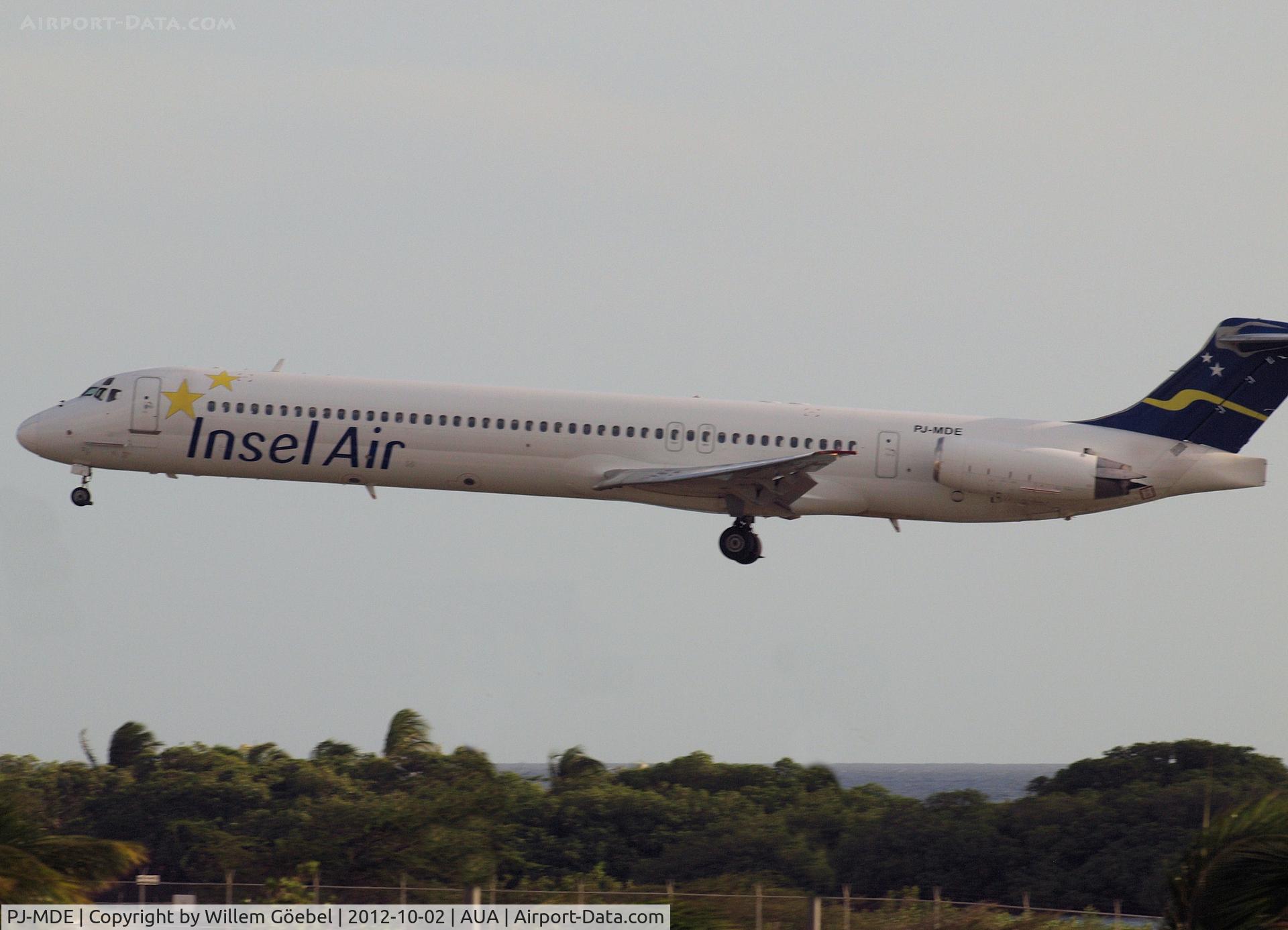 PJ-MDE, 1990 McDonnell Douglas MD-82 (DC-9-82) C/N 49971, Landing on 