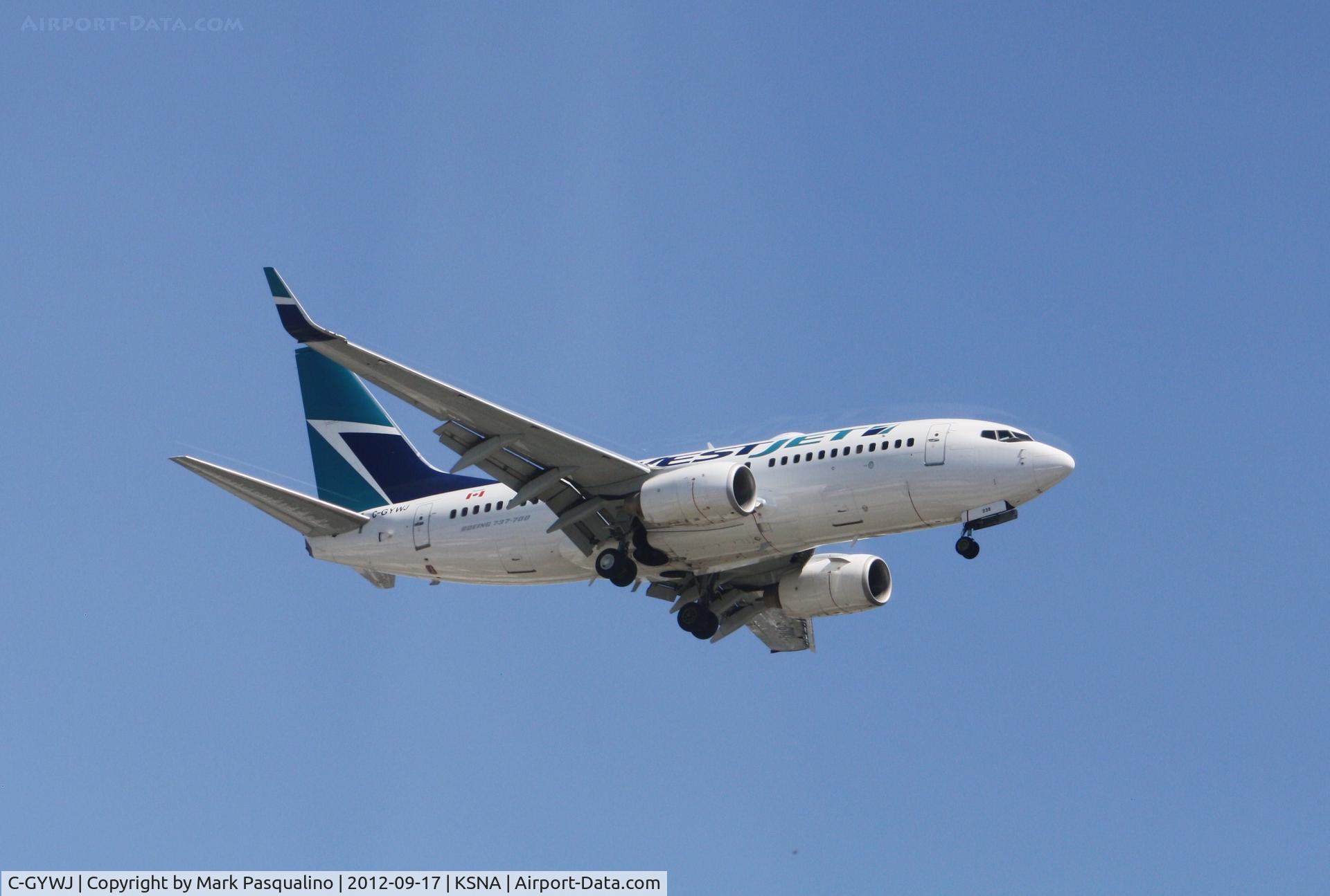 C-GYWJ, 2006 Boeing 737-7CT C/N 32772, Boeing 737-700