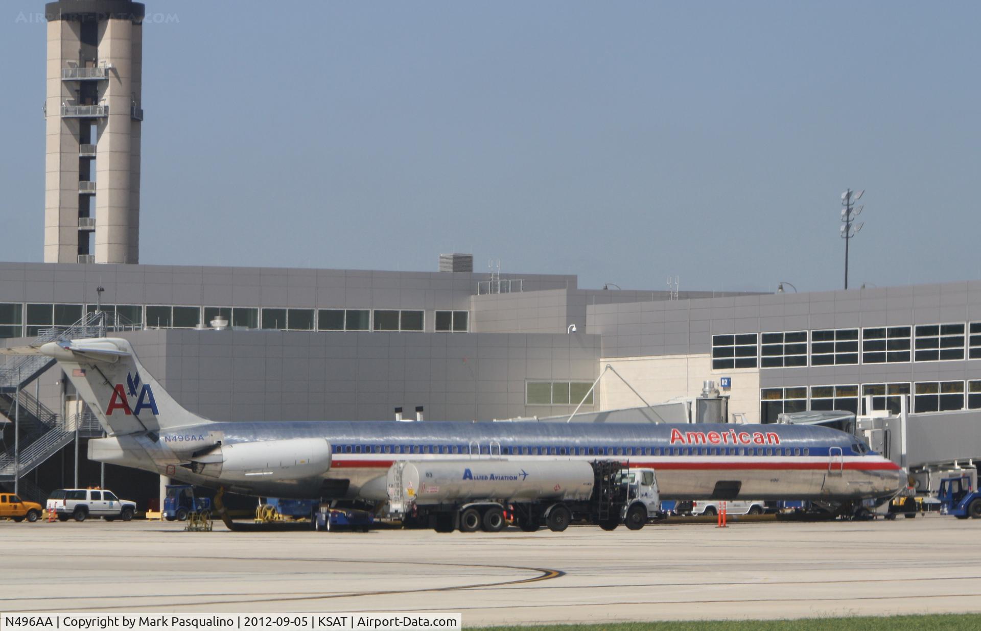 N496AA, 1989 McDonnell Douglas MD-82 (DC-9-82) C/N 49734, MD-82