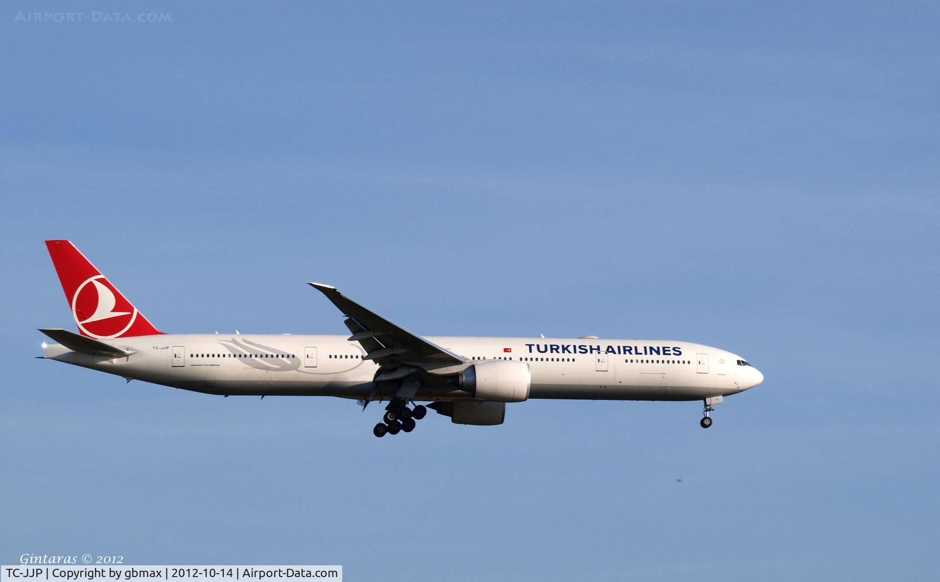 TC-JJP, 2011 Boeing 777-3F2/ER C/N 40797, Final approach to JFK