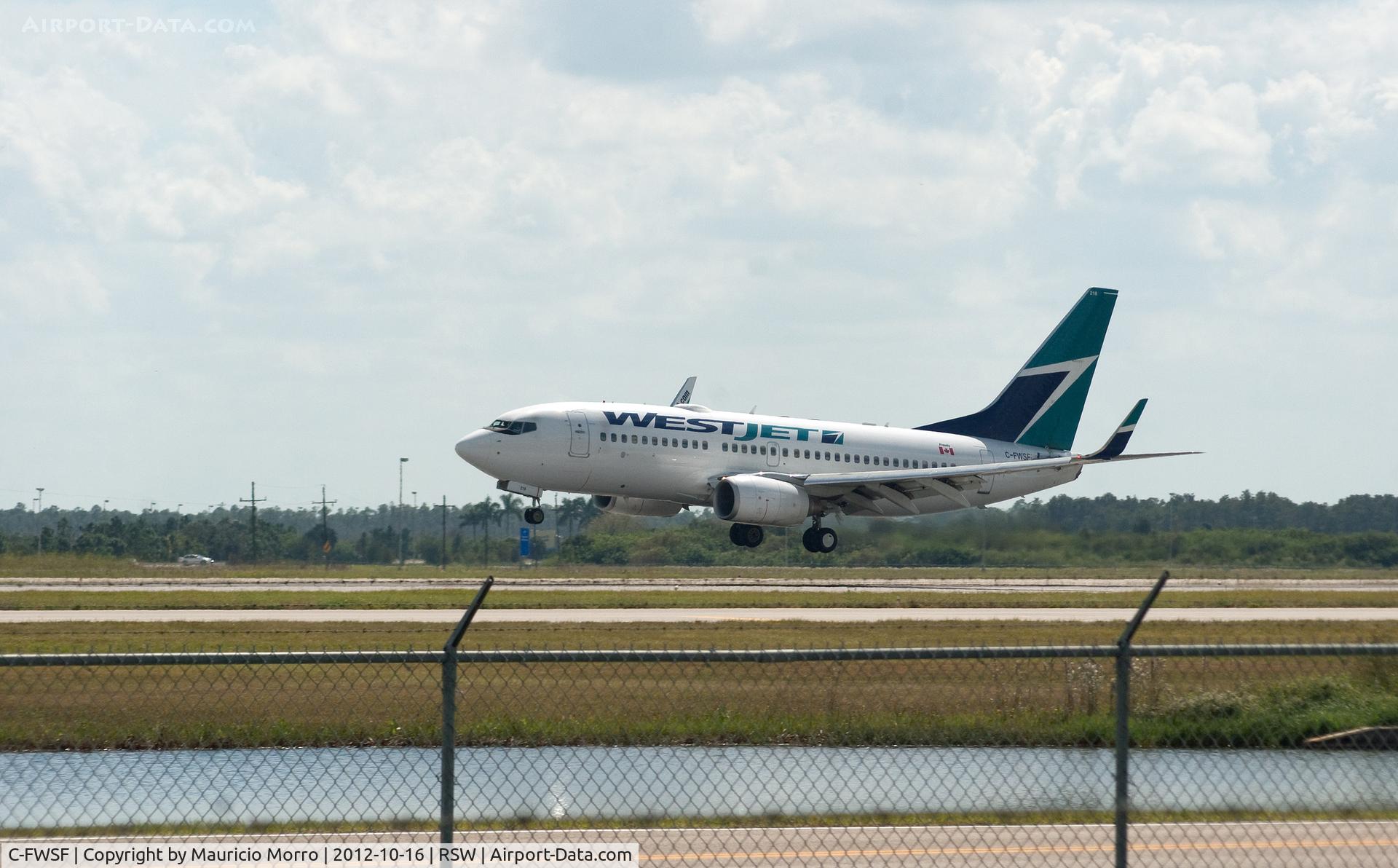 C-FWSF, 2003 Boeing 737-7CT C/N 32758, Arriving from Toronto