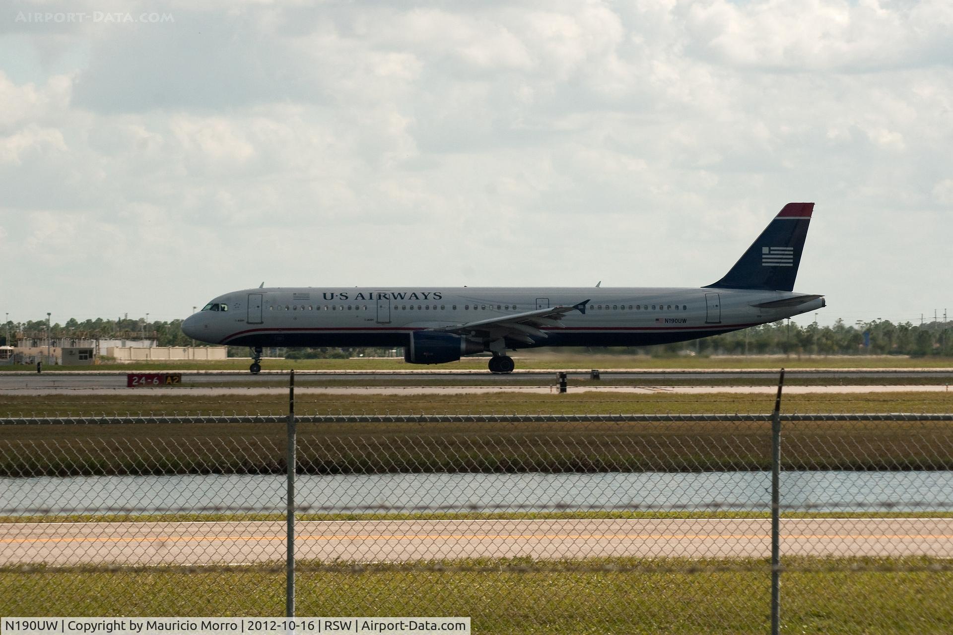 N190UW, 2001 Airbus A321-211 C/N 1436, Cleared for take off destination Philadelphia
