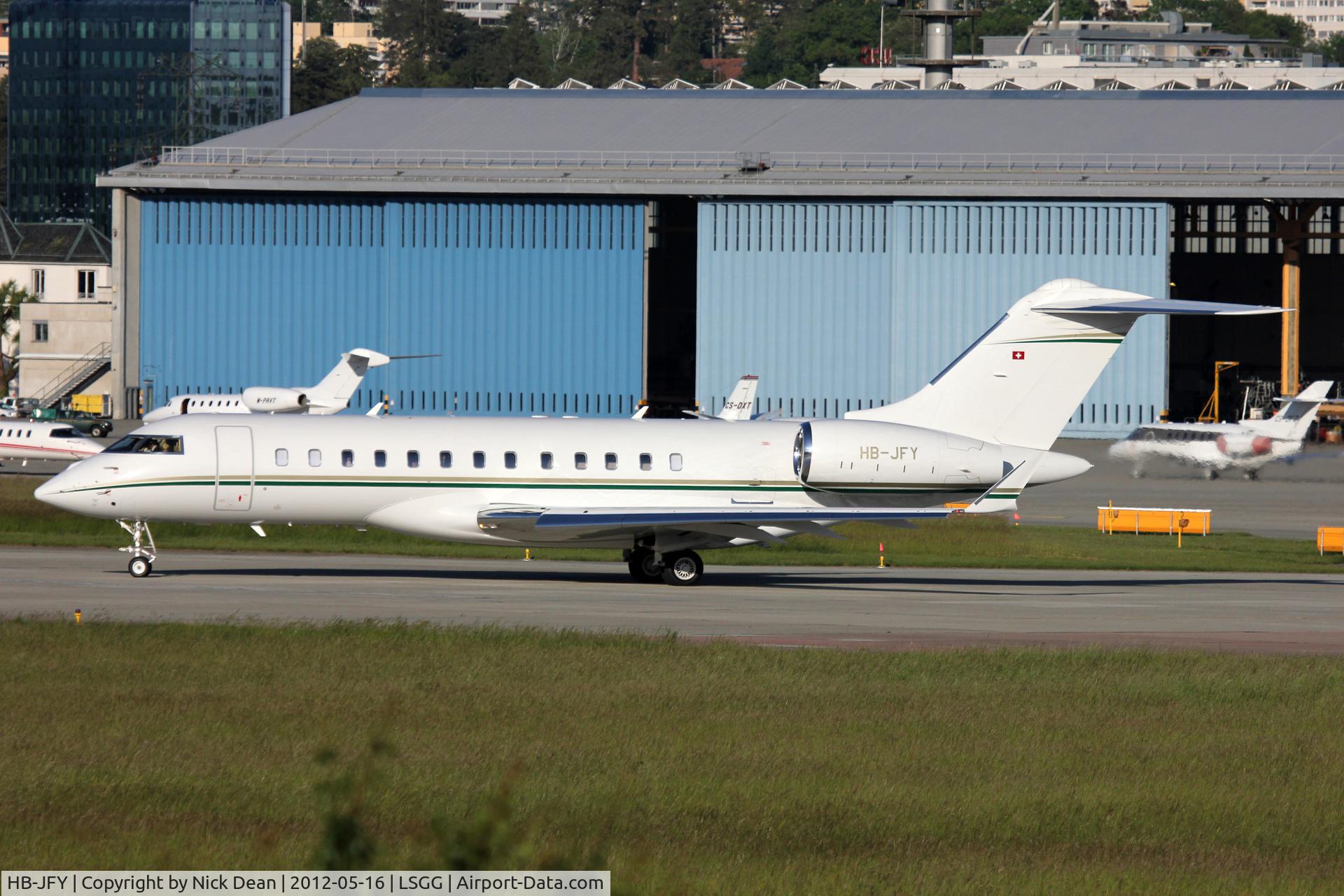 HB-JFY, 2009 Bombardier BD-700-1A10 Global Express C/N 9347, LSGG/GVA EBACE 2012