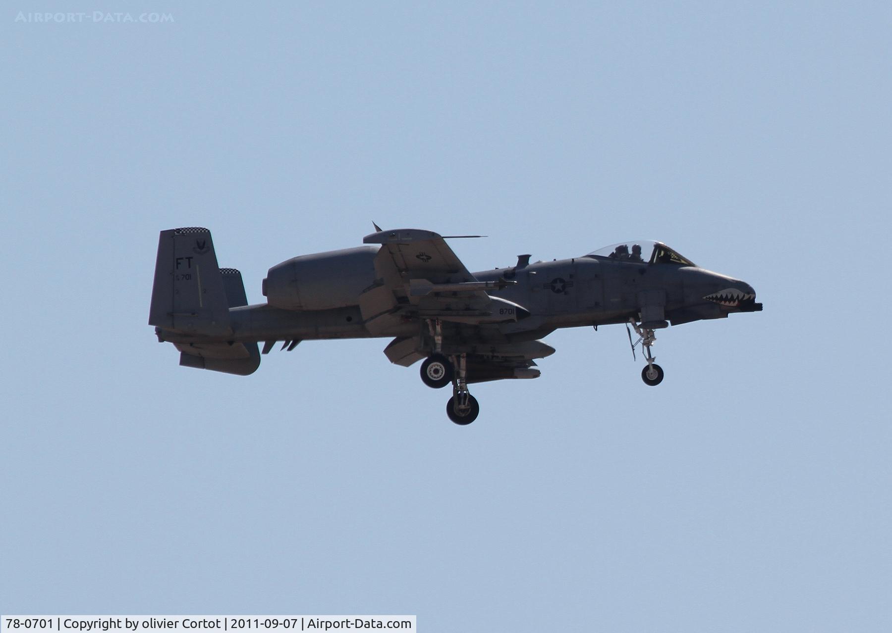 78-0701, 1978 Fairchild Republic A-10C Thunderbolt II C/N A10-0321, landing et Nellis AFB