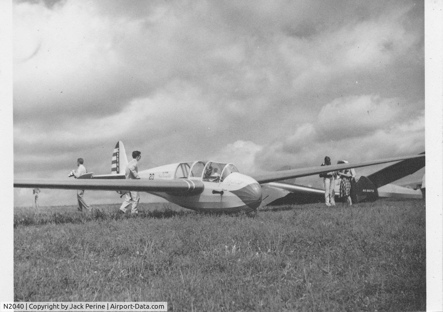 N2040, 1942 Laister-kauffman LK-10A C/N 2, Probably taken at Elmira, NY