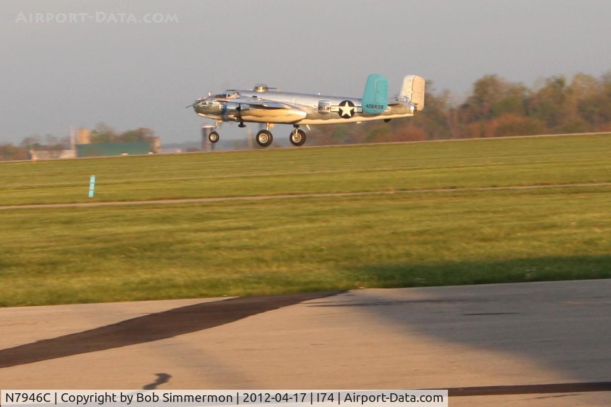N7946C, 1944 North American TB-25N Mitchell C/N 108-33263, Departing for the flight to Dayton for the B-25 Gathering and Doolittle Reunion.