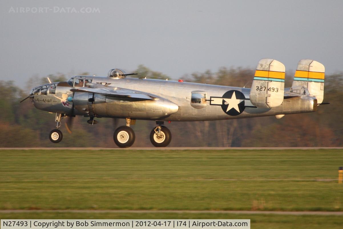 N27493, 1944 North American TB-25K Mitchell C/N 44-29869/108-33144, Departing Urbana, Ohio during the B-25 Gathering and Doolittle Reunion.