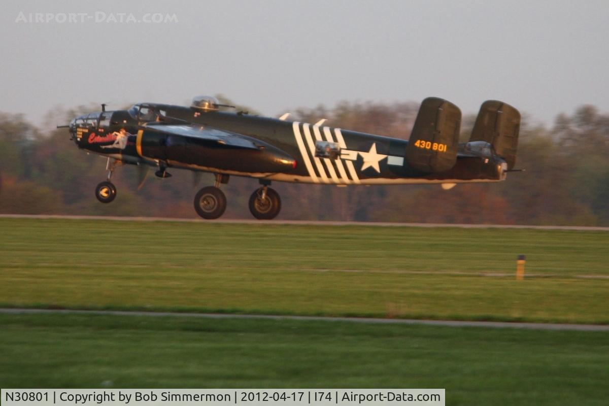 N30801, 1944 North American TB-25N Mitchell C/N 108-34076, Departing Urbana, Ohio during the B-25 Gathering and Doolittle Reunion.