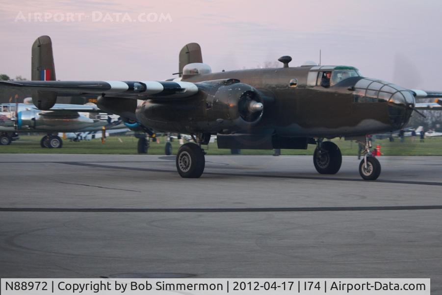 N88972, 1943 North American B-25D Mitchell C/N 100-23644, Departing Urbana, Ohio during the B-25 Gathering and Doolittle Reunion.