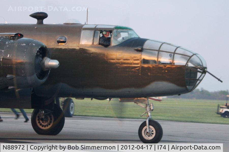 N88972, 1943 North American B-25D Mitchell C/N 100-23644, Departing Urbana, Ohio during the B-25 Gathering and Doolittle Reunion.