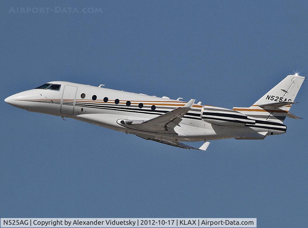 N525AG, Israel Aerospace Industries Gulfstream 200 C/N 226, Taking off.