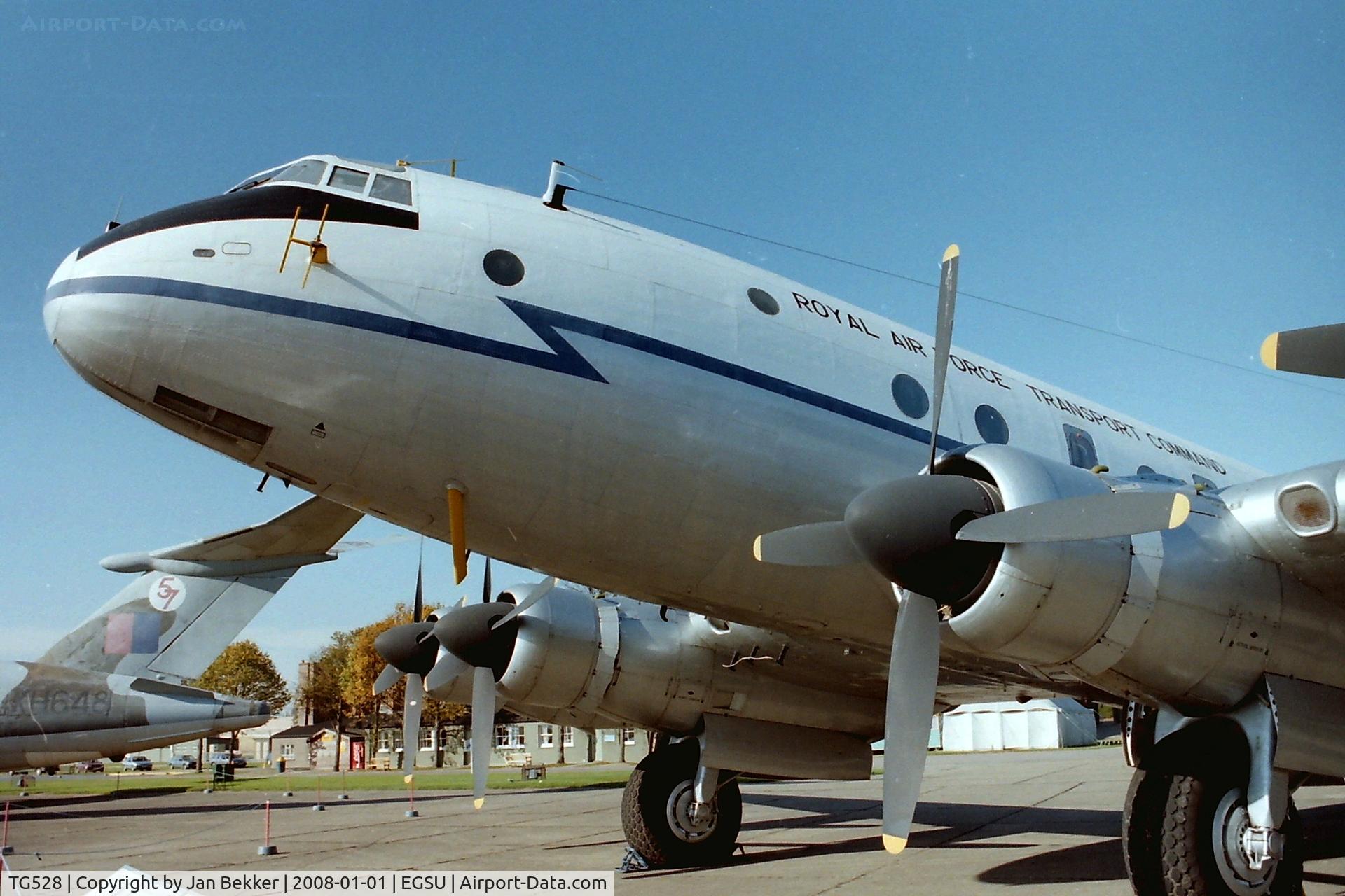 TG528, 1948 Handley Page Hastings C.1A C/N HP67/32, Scan of photo I took years ago at Duxford