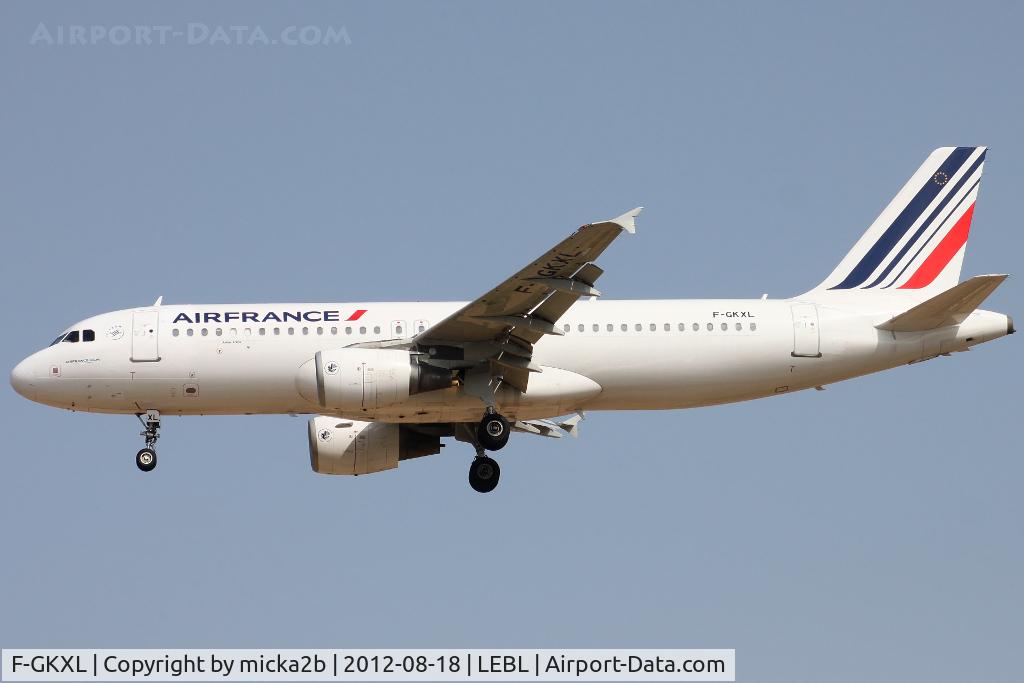F-GKXL, 2006 Airbus A320-214 C/N 2705, Landing