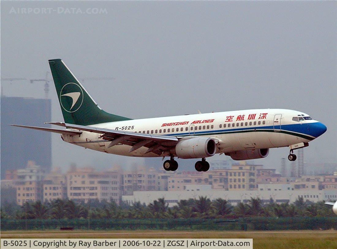 B-5025, 2001 Boeing 737-7BX C/N 30741, Boeing 737-7BX [30741] (Shenzhen Airlines) Shenzhen-Baoan~B 22/10/2006