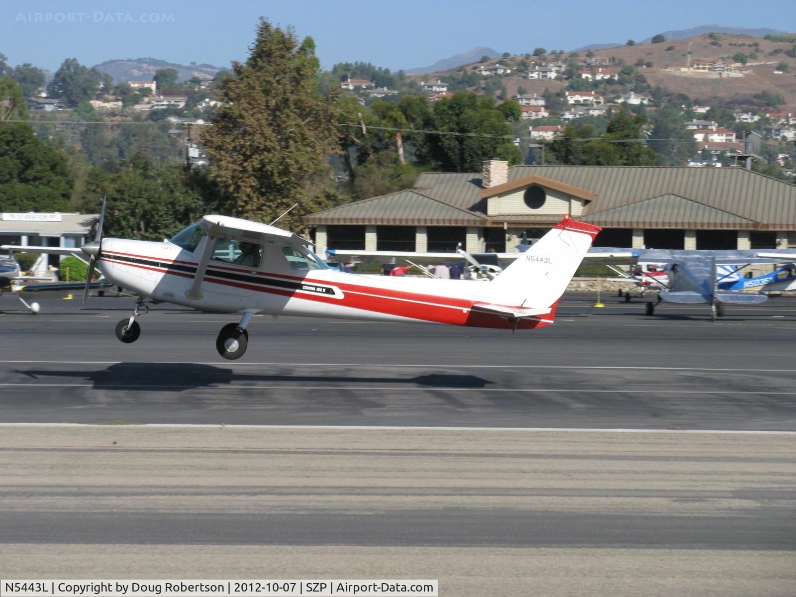 N5443L, 1980 Cessna 152 C/N 15284315, 1980 Cessna 152, Lycoming O-235 115 Hp, landing Rwy 22