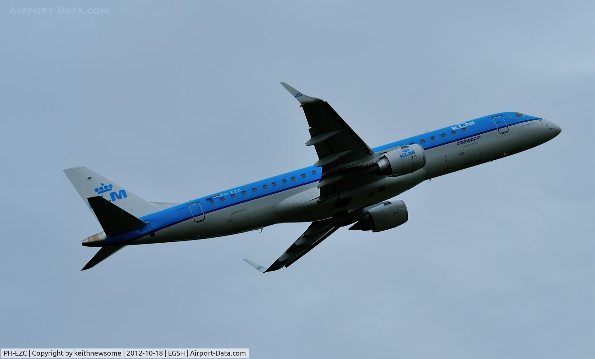PH-EZC, 2008 Embraer 190LR (ERJ-190-100LR) C/N 19000250, E190 making a nice change on the AMS shuttle today !