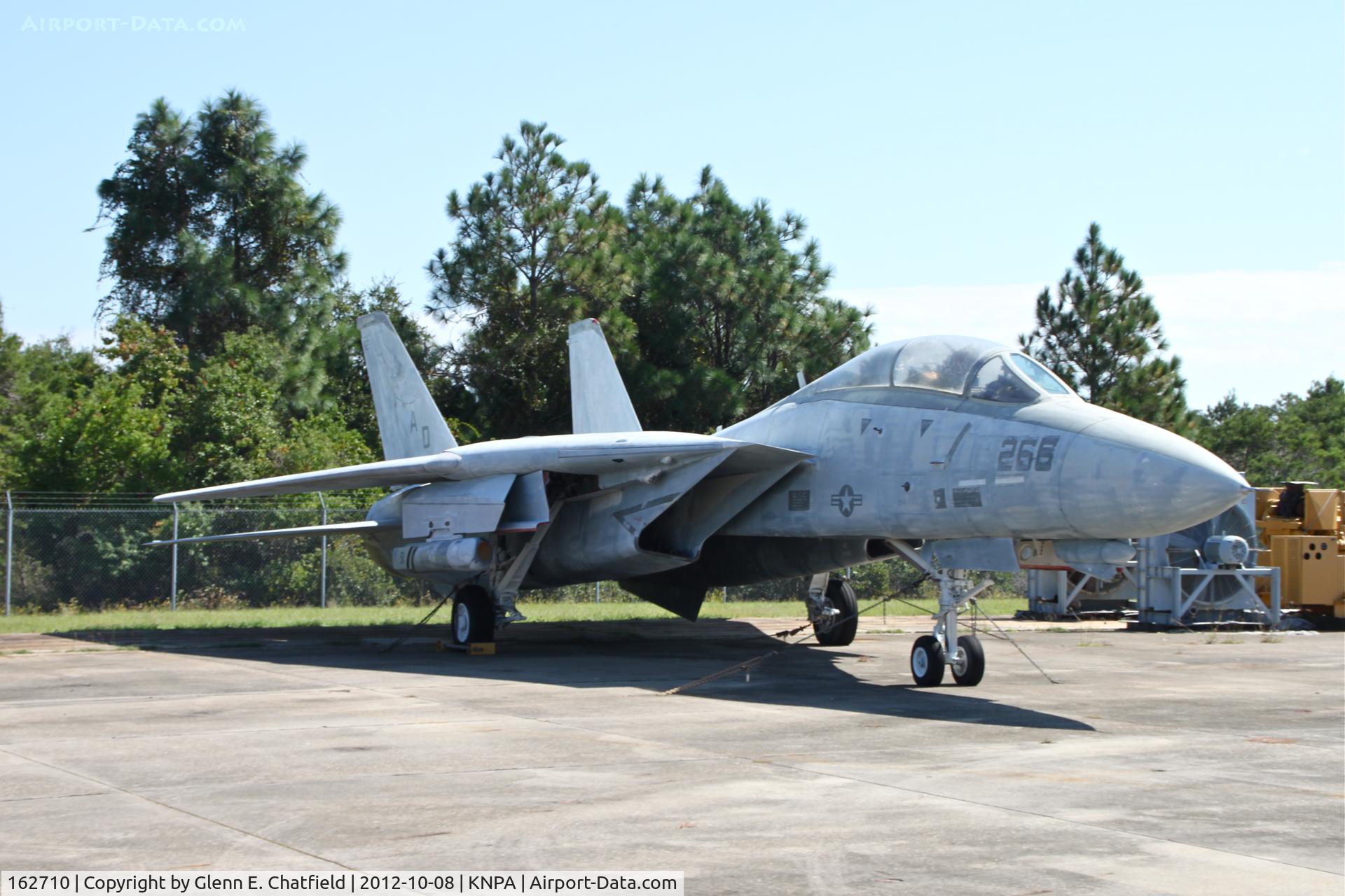 162710, Grumman F-14A Tomcat C/N 556, Naval Aviation Museum