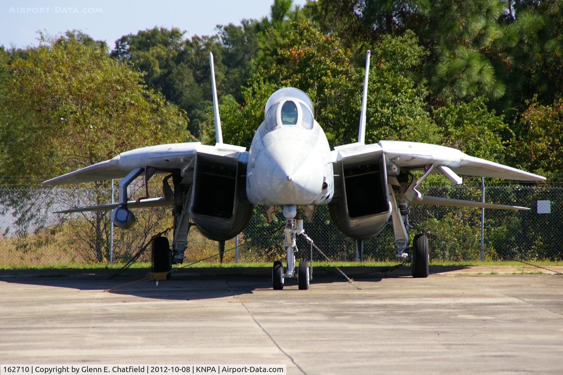 162710, Grumman F-14A Tomcat C/N 556, Naval Aviation Museum