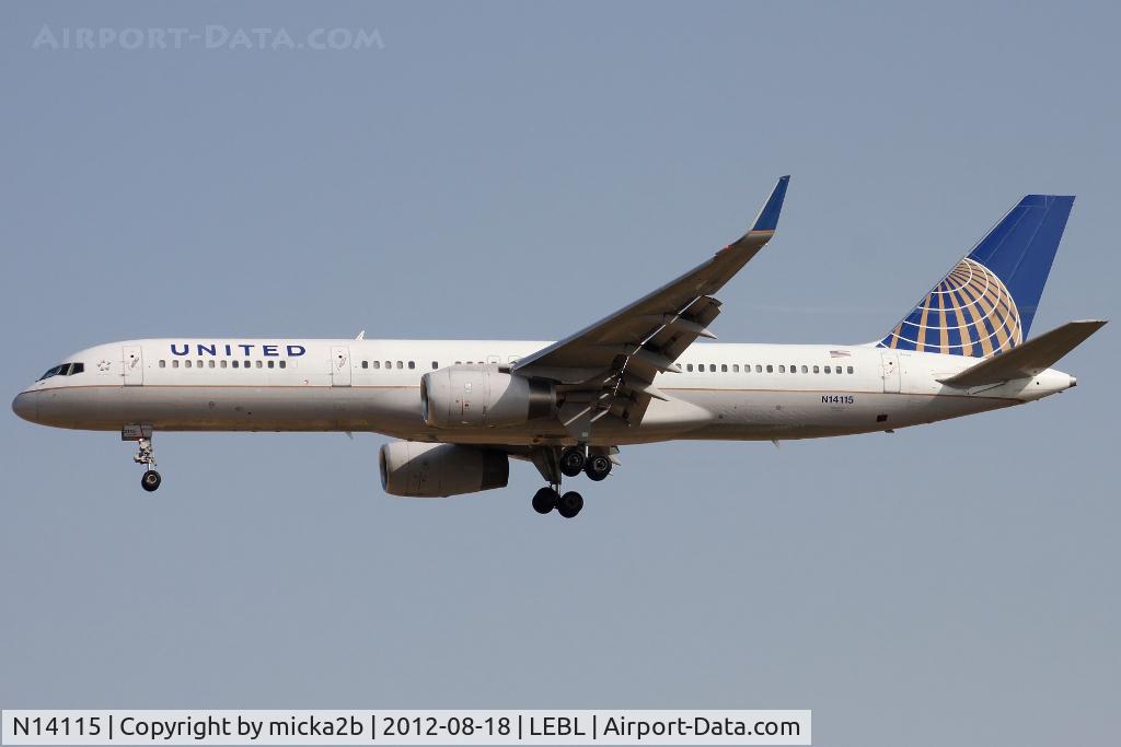 N14115, 1995 Boeing 757-224 C/N 27557, Landing