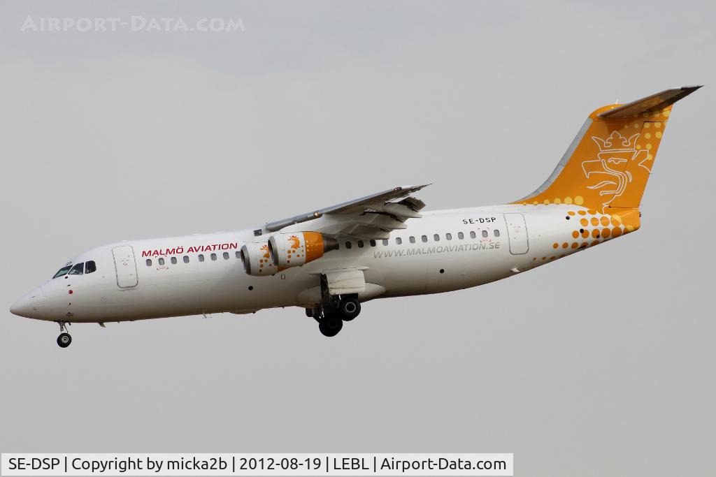 SE-DSP, 1994 British Aerospace Avro 146-RJ100A C/N E3242, Landing