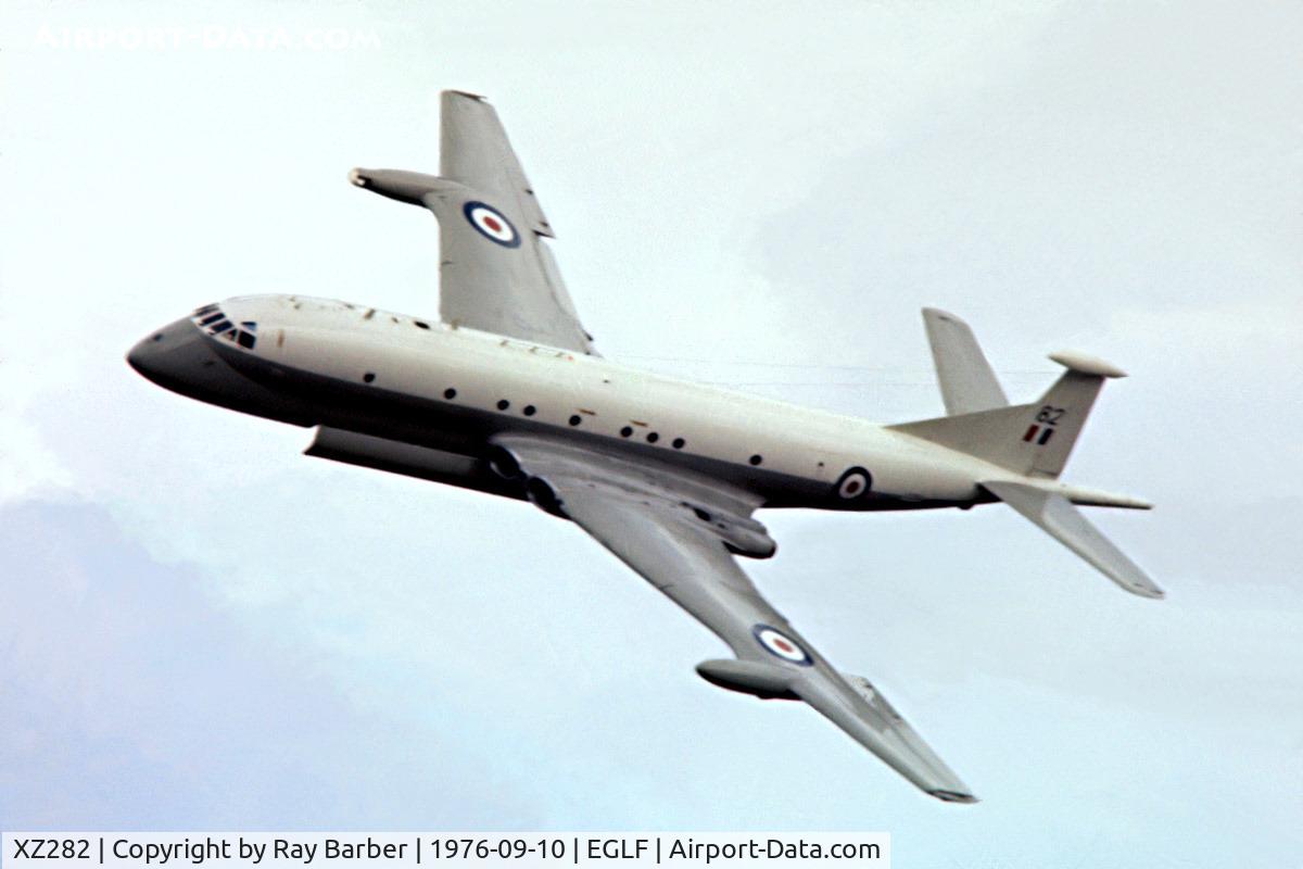 XZ282, Hawker Siddeley Nimrod MR.1 C/N 8044, Hawker-Siddeley Nimrod MR.1 [8044] Farnborough~G 10/09/1976