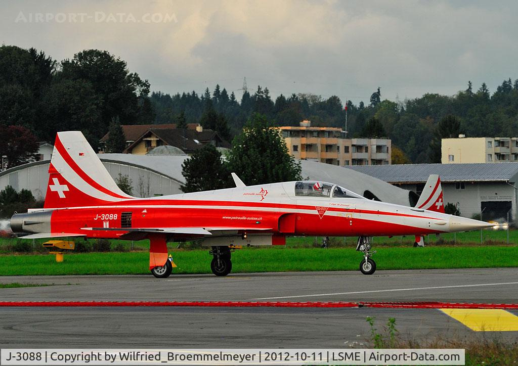 J-3088, Northrop F-5E Tiger II C/N L.1088, To line-up for a mission to Axalp