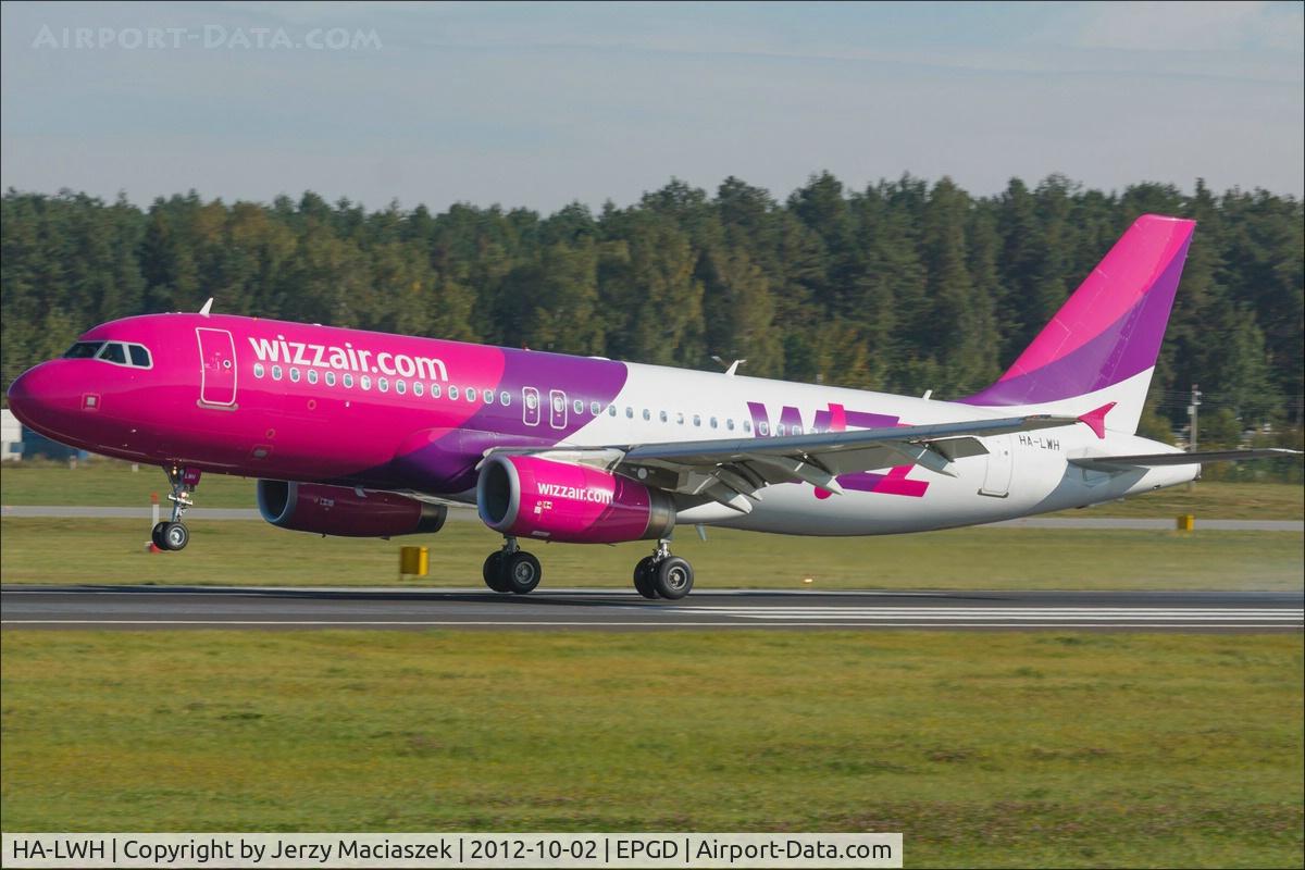HA-LWH, 2011 Airbus A320-232 C/N 4621, Airbus A320-232