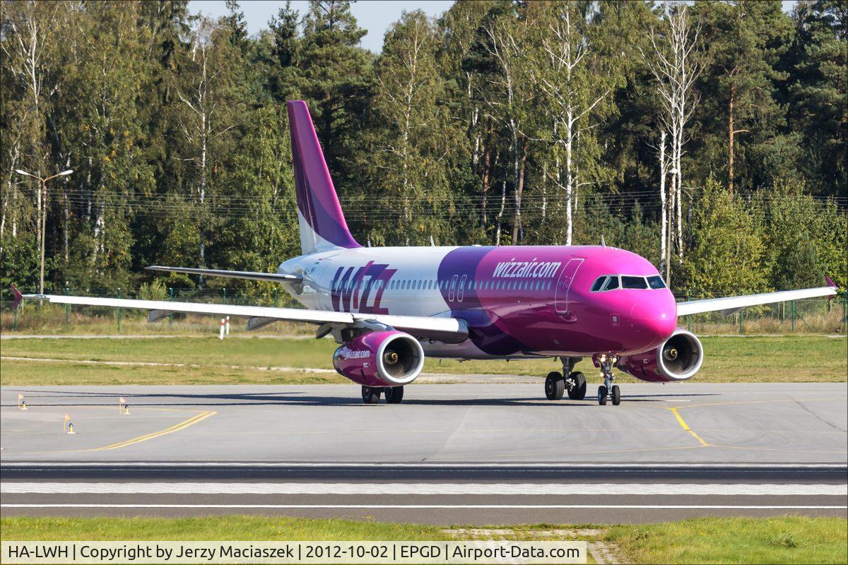 HA-LWH, 2011 Airbus A320-232 C/N 4621, Airbus A320-232