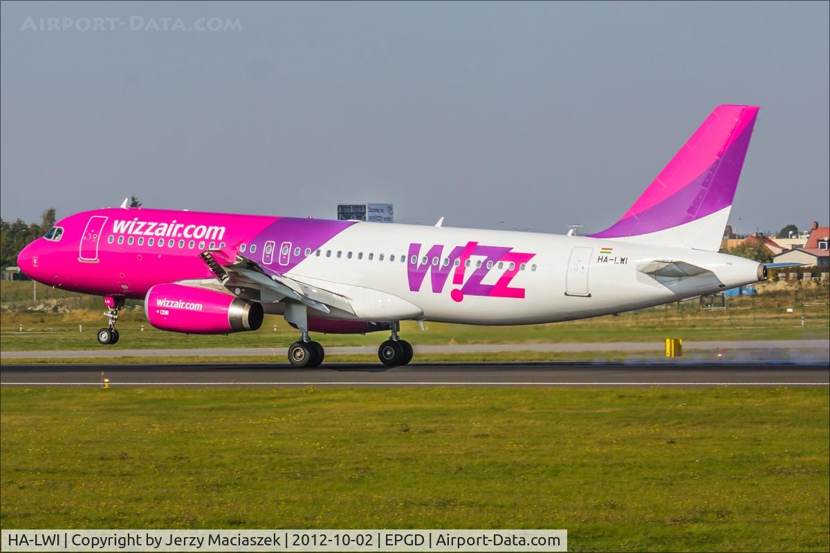 HA-LWI, 2011 Airbus A320-232 C/N 4628, Airbus A320-232