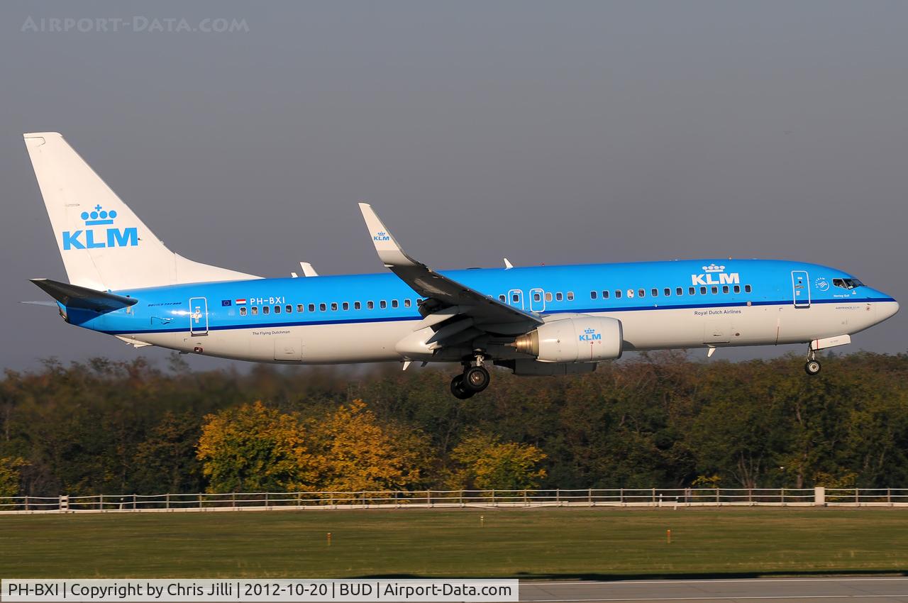 PH-BXI, 2000 Boeing 737-8K2 C/N 30358, KLM