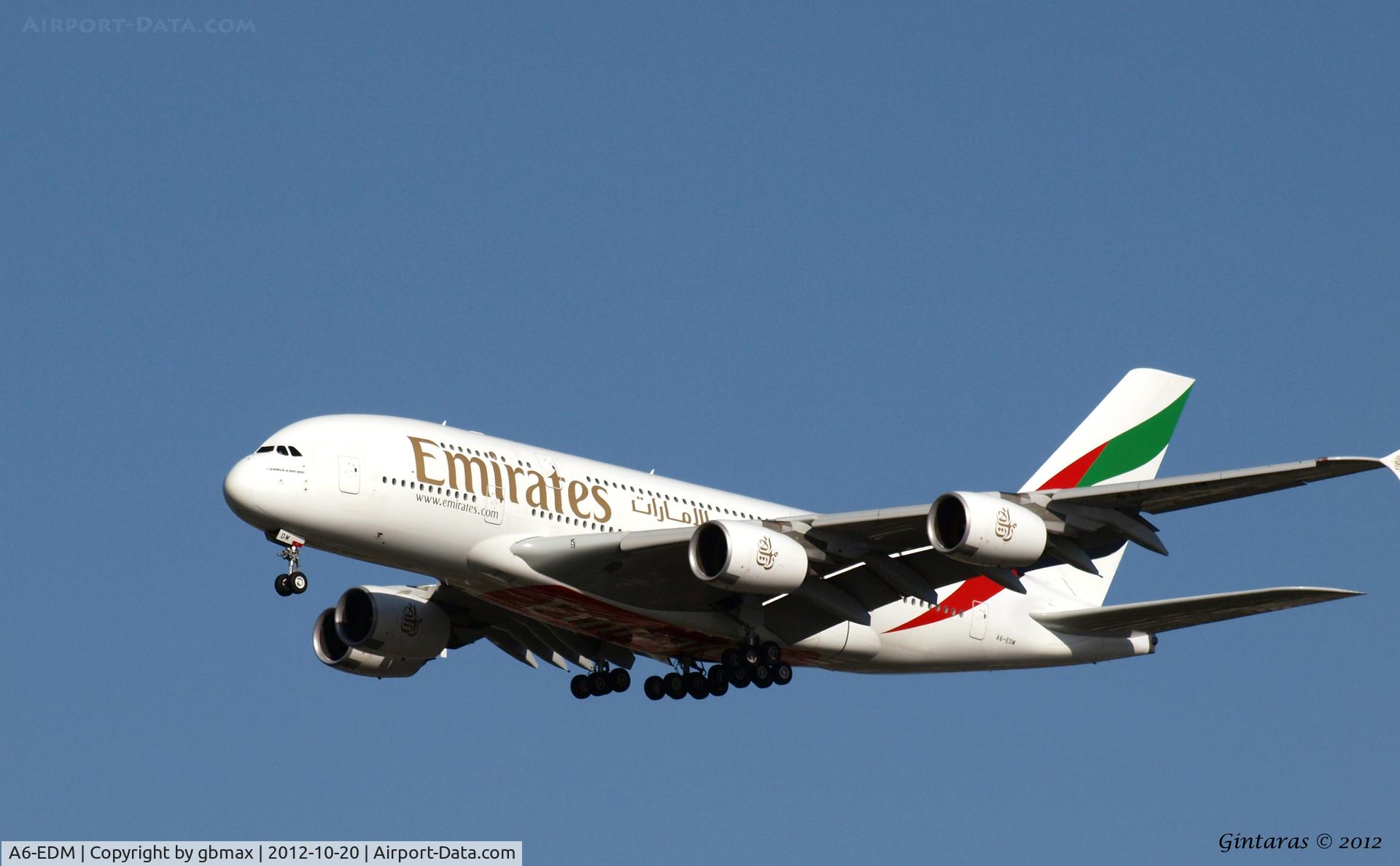 A6-EDM, 2010 Airbus A380-861 C/N 042, Landing at JFK