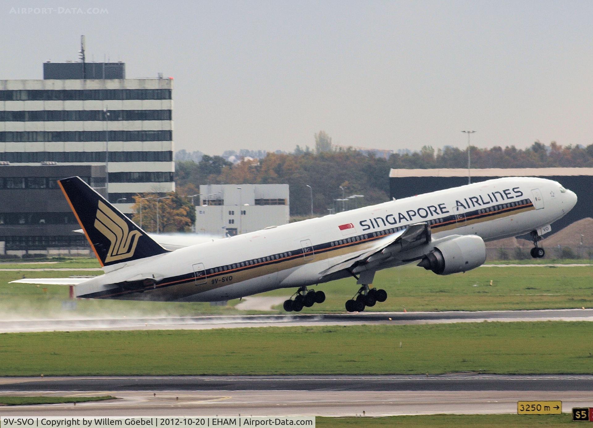 9V-SVO, 2004 Boeing 777-212/ER C/N 28533, Take off from runway L18 of Schiphol Airport