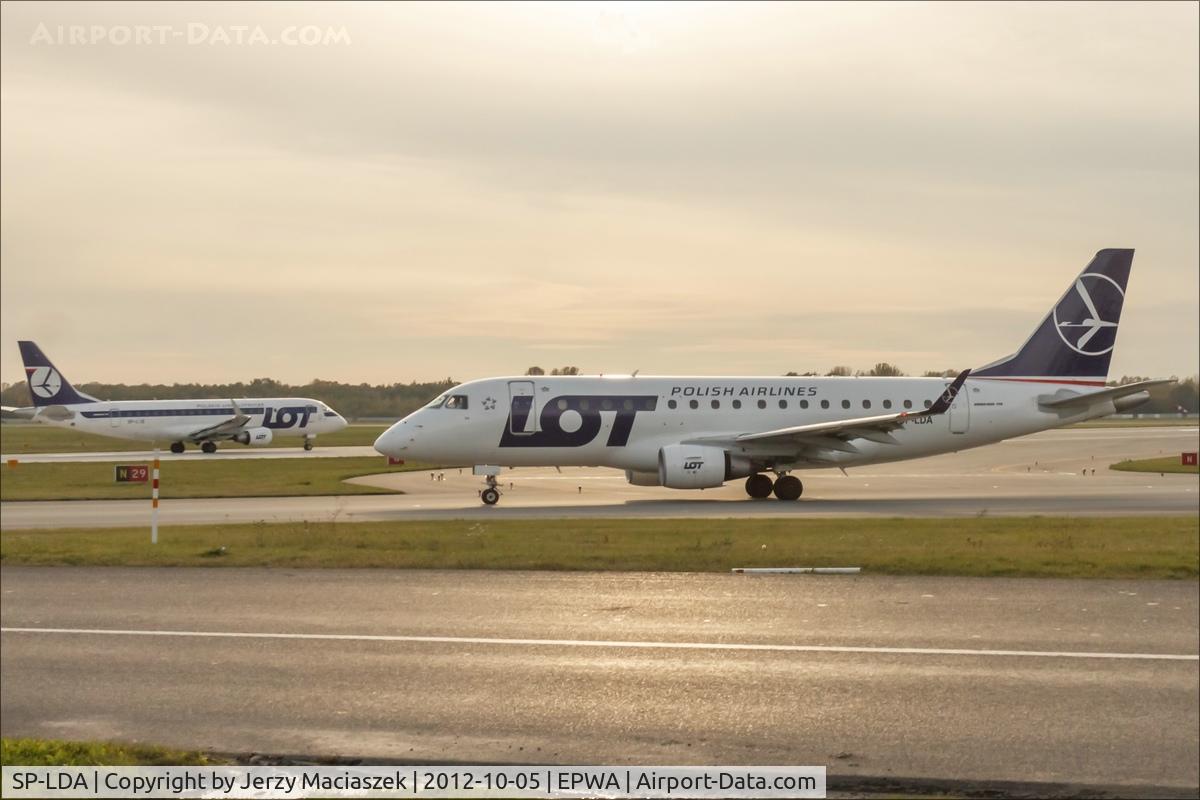 SP-LDA, 2004 Embraer 170ST (ERJ-170-100ST) C/N 17000023, Embraer ERJ-170-100ST