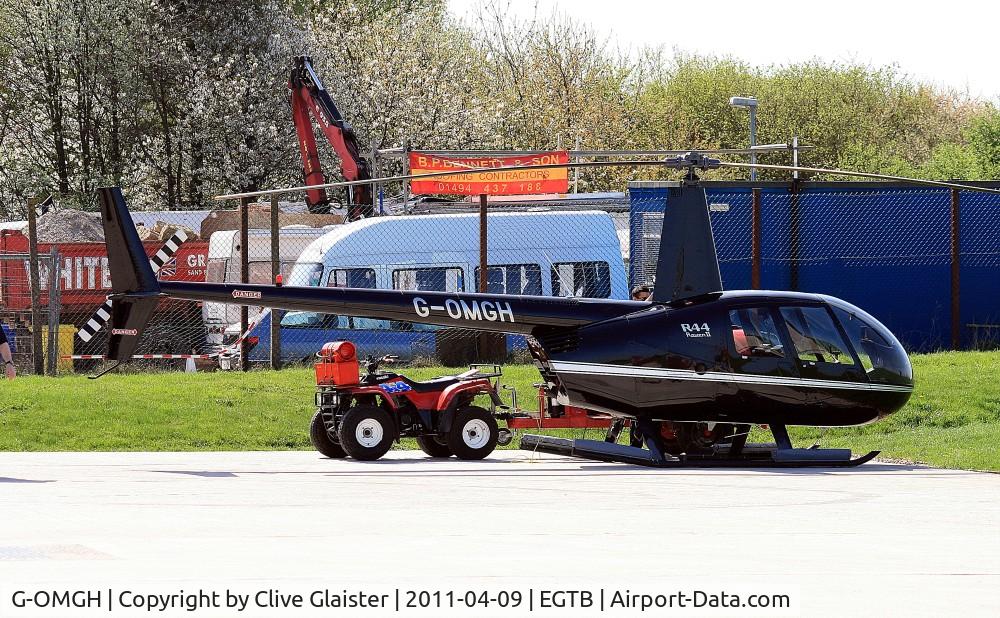 G-OMGH, 2004 Robinson R44 Clipper II C/N 10259, Originally owned to and currently with, Universal Energy Ltd in November 2004.