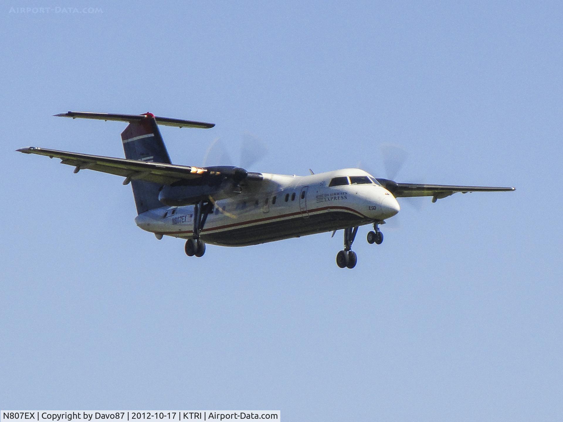 N807EX, 1991 De Havilland DHC-8-102 C/N 292, On approach to landing at Tri-Cities Airport (KTRI) on October 17, 2012.