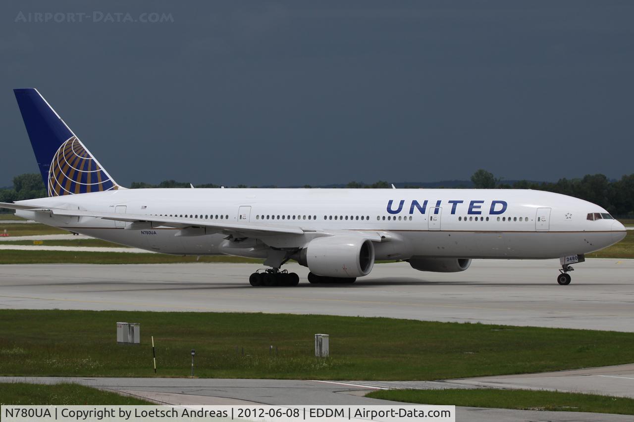 N780UA, 1996 Boeing 777-222 C/N 26944, United