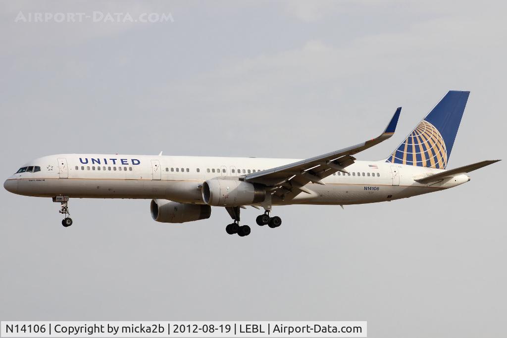 N14106, 1994 Boeing 757-224 C/N 27296, Landing