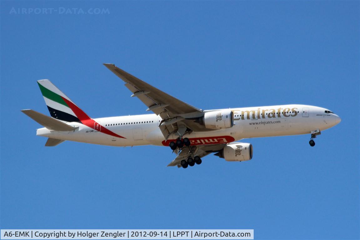 A6-EMK, 1998 Boeing 777-21H/ER C/N 29324, On final for LIS.....