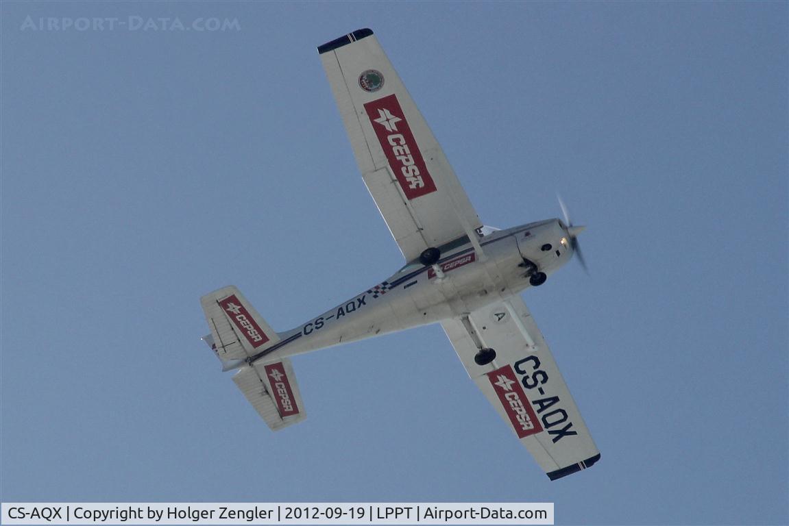 CS-AQX, Reims F172N 100 Skyhawk C/N 1903, Above beautiful beaches westbound of LIS.....
