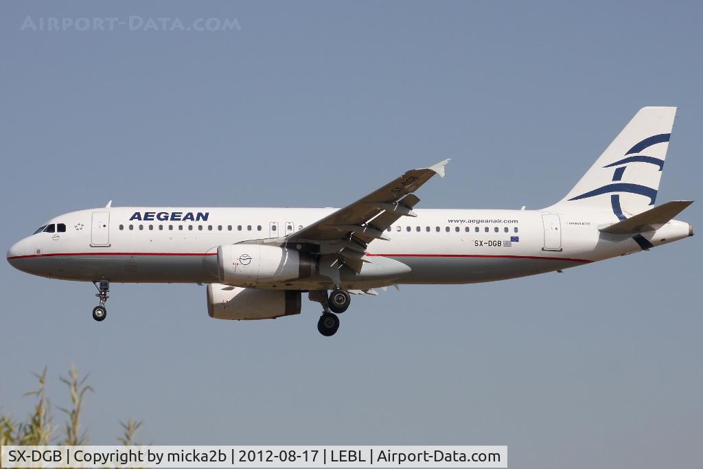 SX-DGB, 2009 Airbus A320-232 C/N 4165, Landing