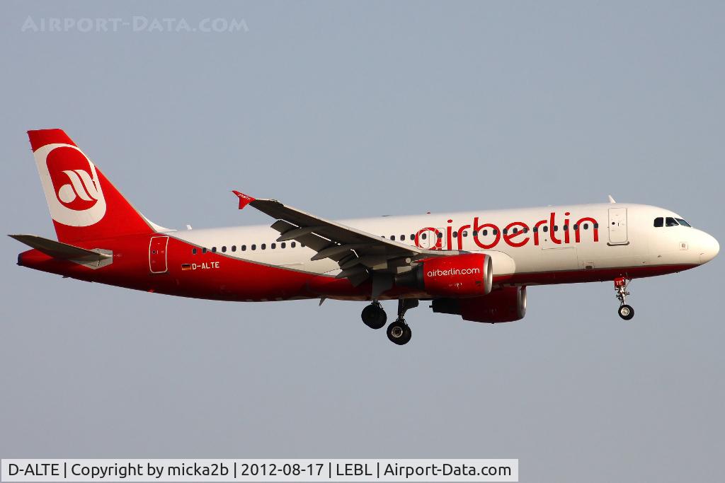 D-ALTE, 2001 Airbus A320-214 C/N 1504, Landing