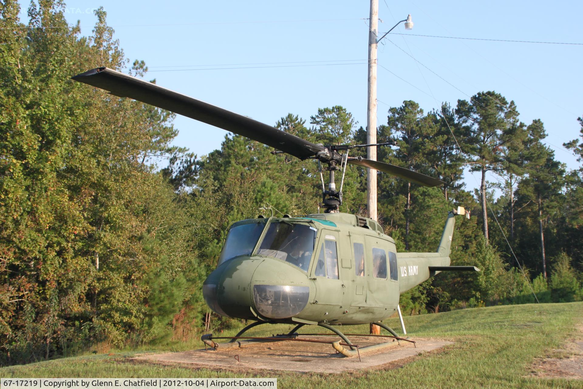 67-17219, 1967 Bell UH-1H Iroquois C/N 9417, Sullivan County VFW post 9122, north of Magee, MS