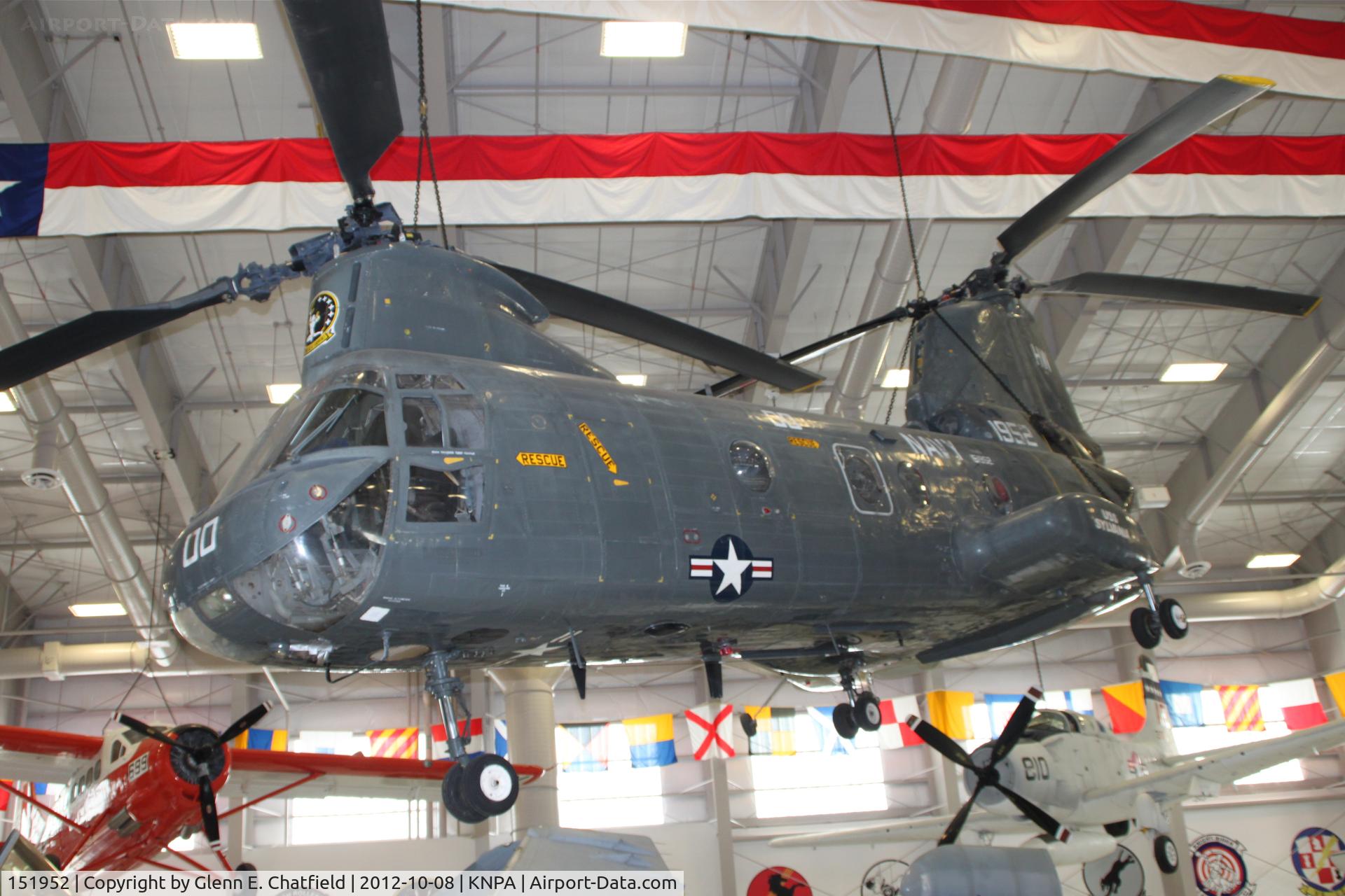 151952, Boeing Vertol HH-46A Sea Knight C/N 2102, Naval Aviation Museum