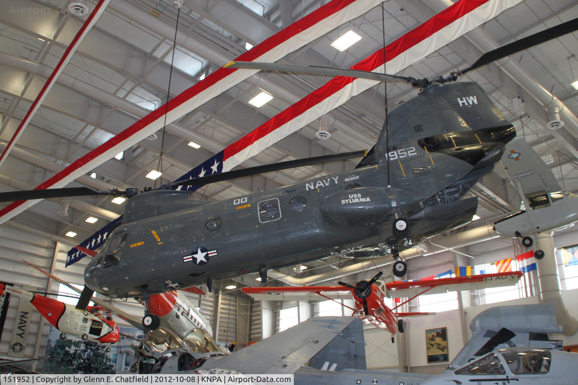 151952, Boeing Vertol HH-46A Sea Knight C/N 2102, Naval Aviation Museum