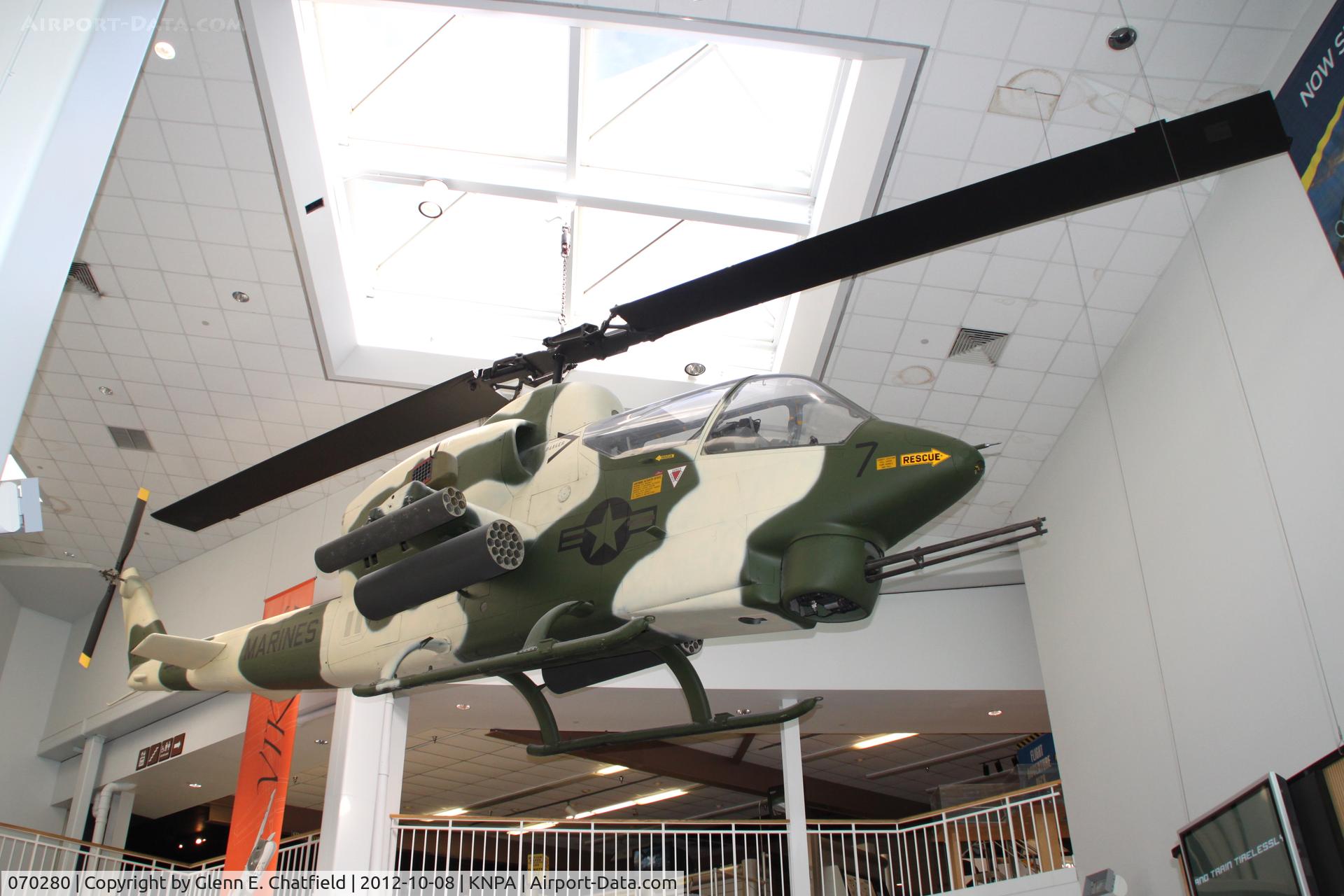 070280, Bell AH-1J Sea Cobra C/N composite airframe, Naval Aviation Museum
