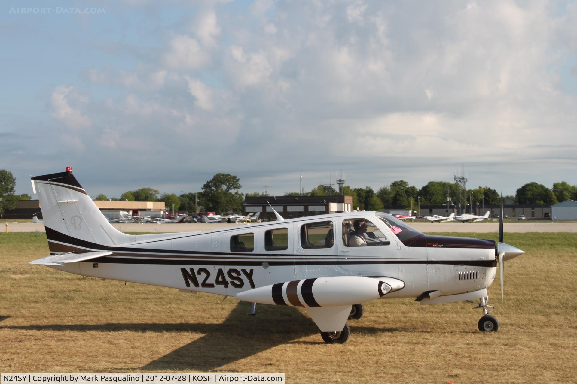 N24SY, Raytheon Aircraft Company G36 C/N E-3705, Beech G36