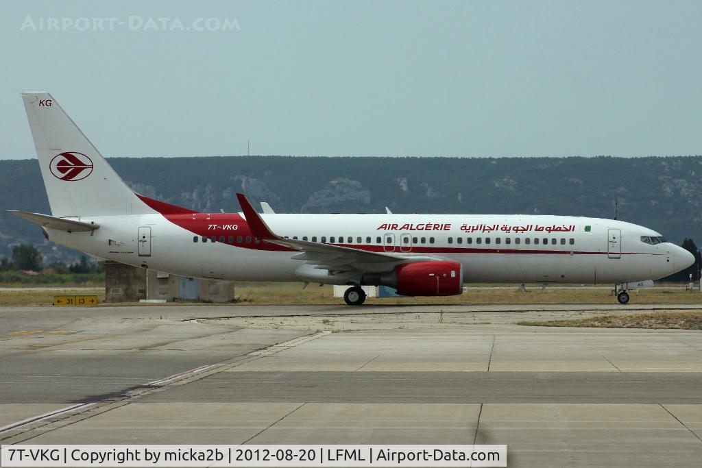 7T-VKG, 2011 Boeing 737-8D6 C/N 40861, Taxiing