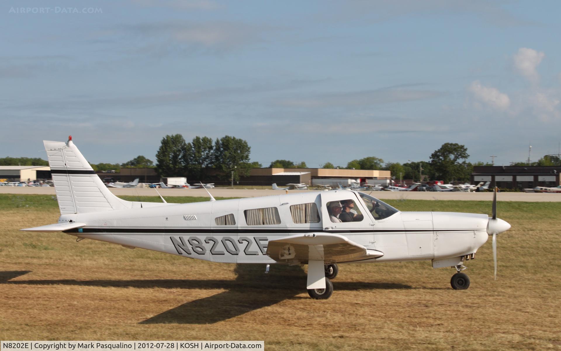 N8202E, 1982 Piper PA-32R-301 C/N 32R-8313014, Piper PA-32R-301