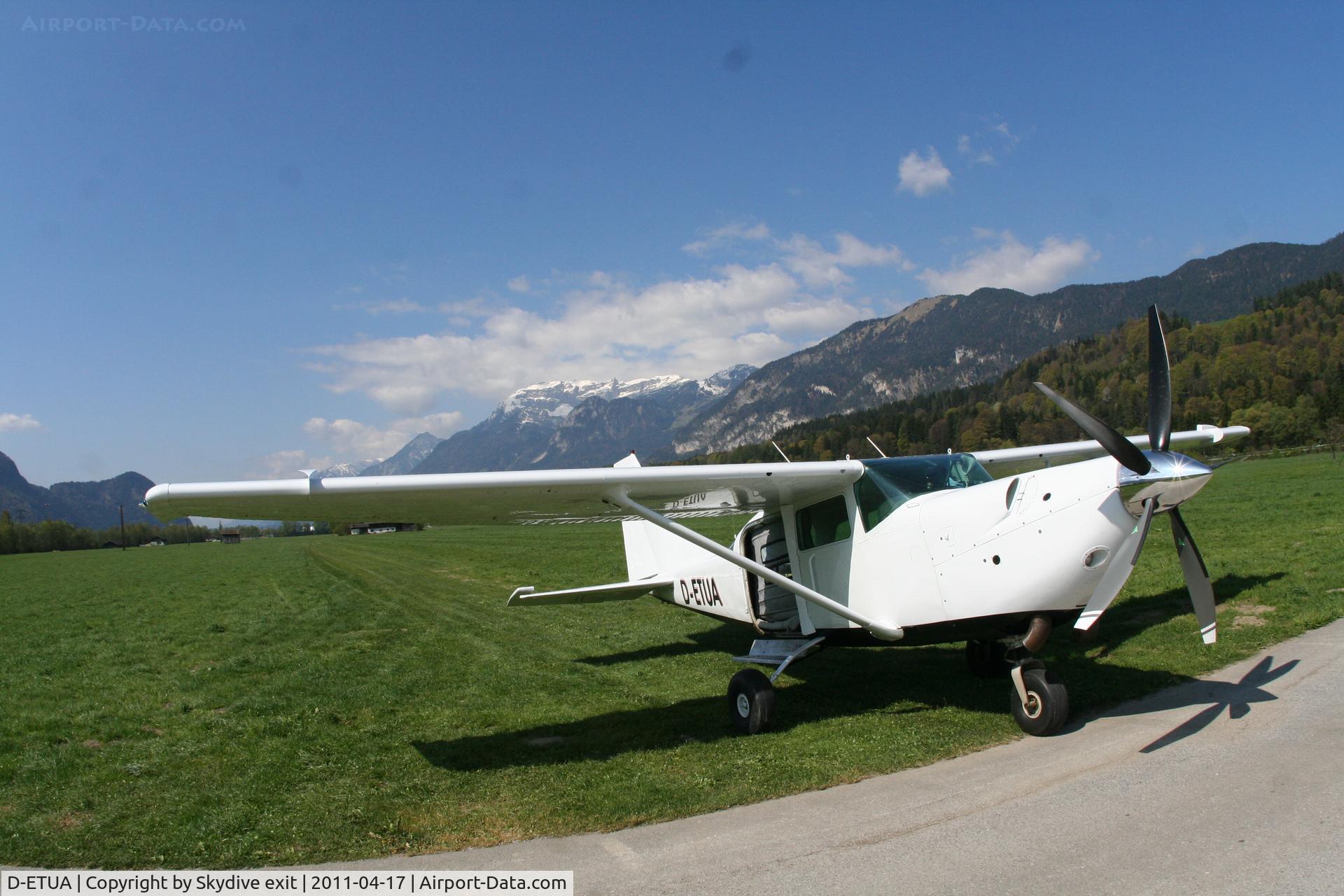 D-ETUA, 1981 Cessna TU206G6 II Turbo Stationair C/N U20606048, Skydive Operation Radfeld - Tirol